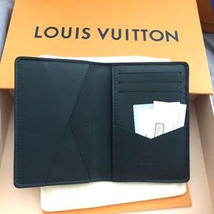 Louis Vuitton wallet 1000 percent authentic